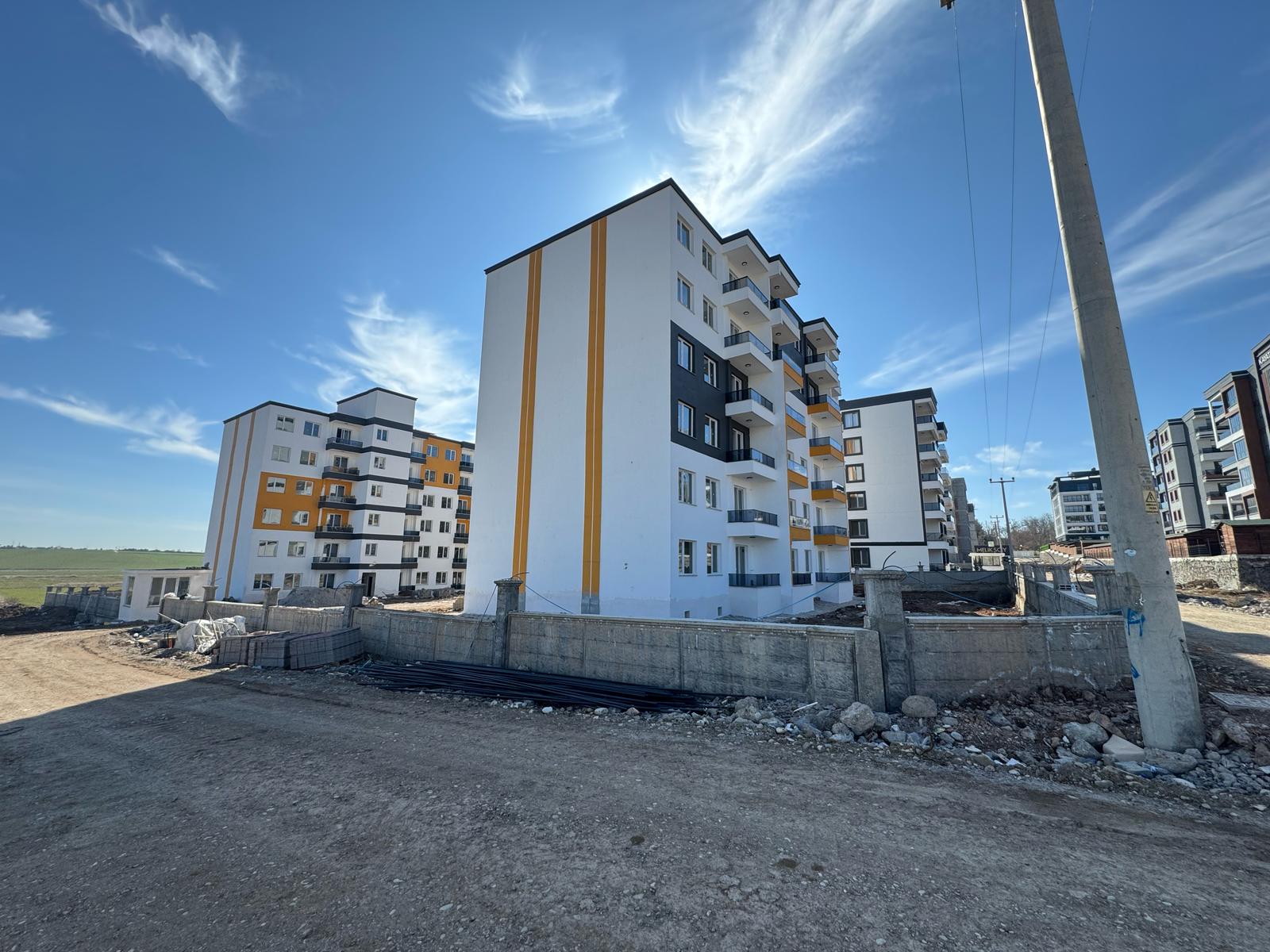 TEKNO KENT ARKASINDA İNŞAATTAN 2+1 SATILIK DAİRE