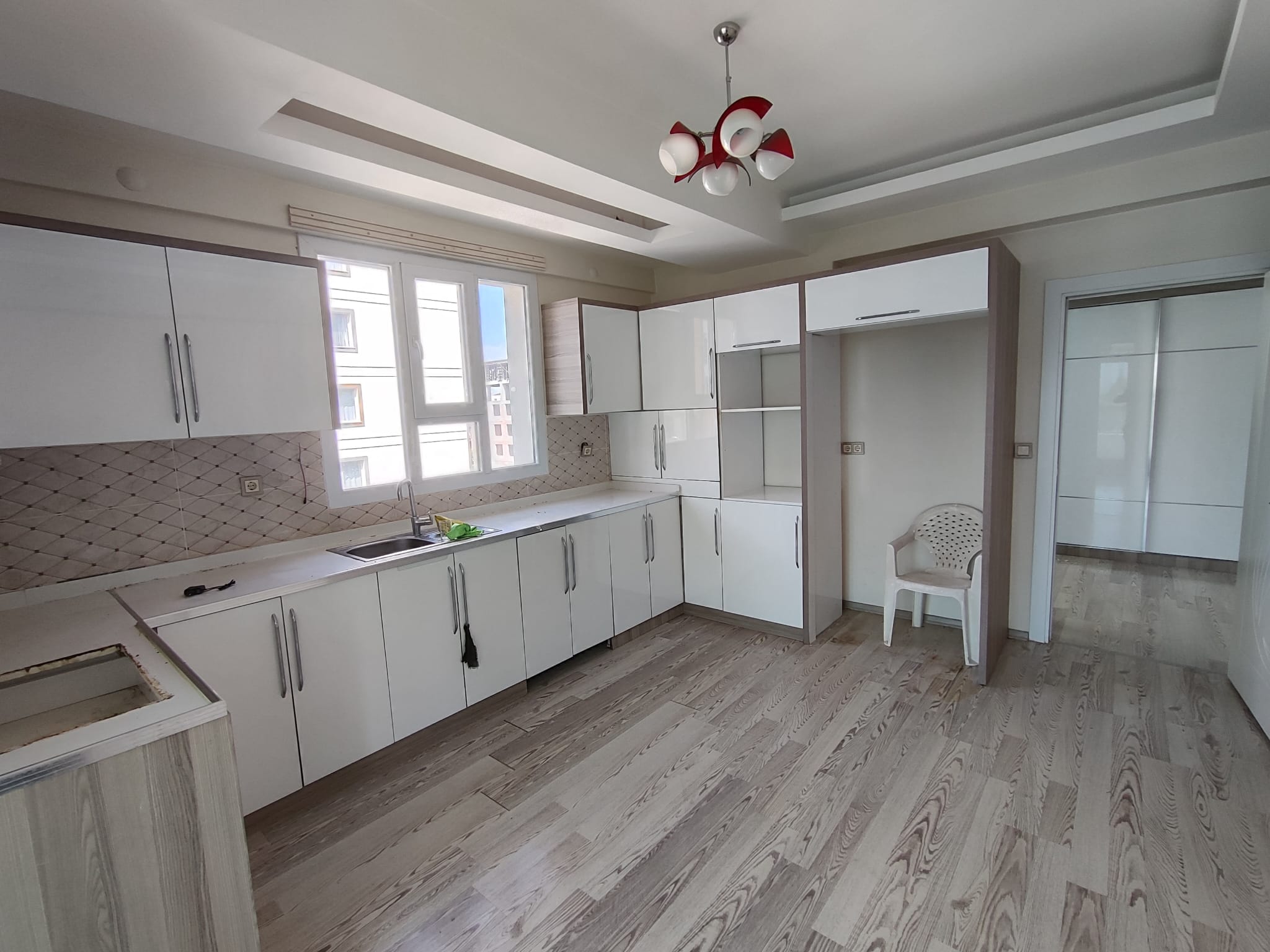 BAĞCILAR MAKİNA İKMAL CİVARI 3+1 KİRALIK DAİRE