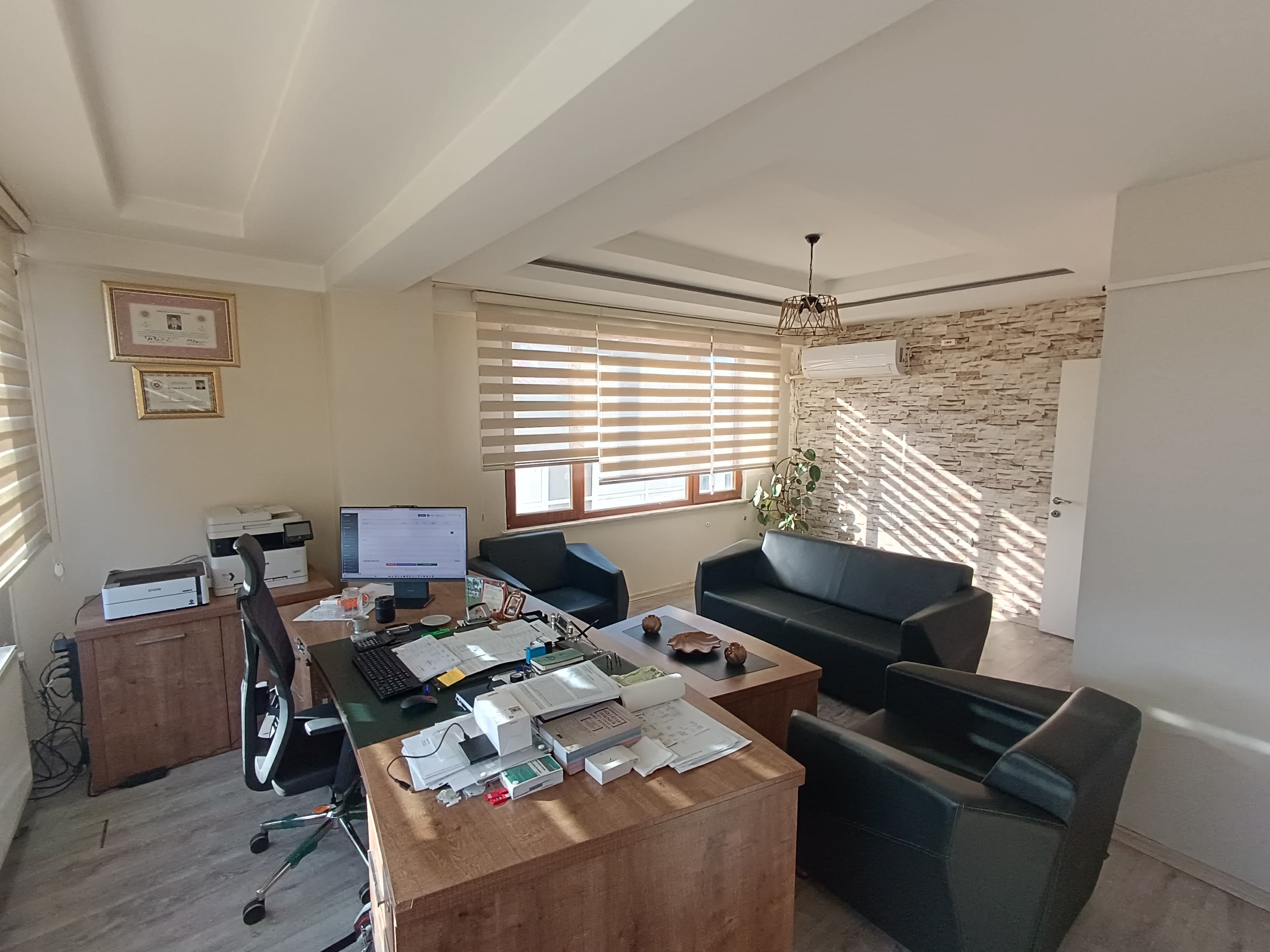 DAĞKAPI CİVARI , BÜYÜKŞEHİR BELEDİYESİ KARŞISI 2+1 SATILIK BÜRO