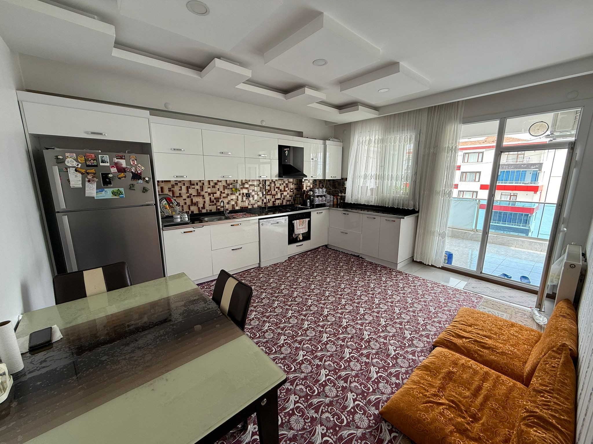 FABRİKA MAHALLESİNDE 3+1  SATILIK HAVUZLU LÜX DAİRE