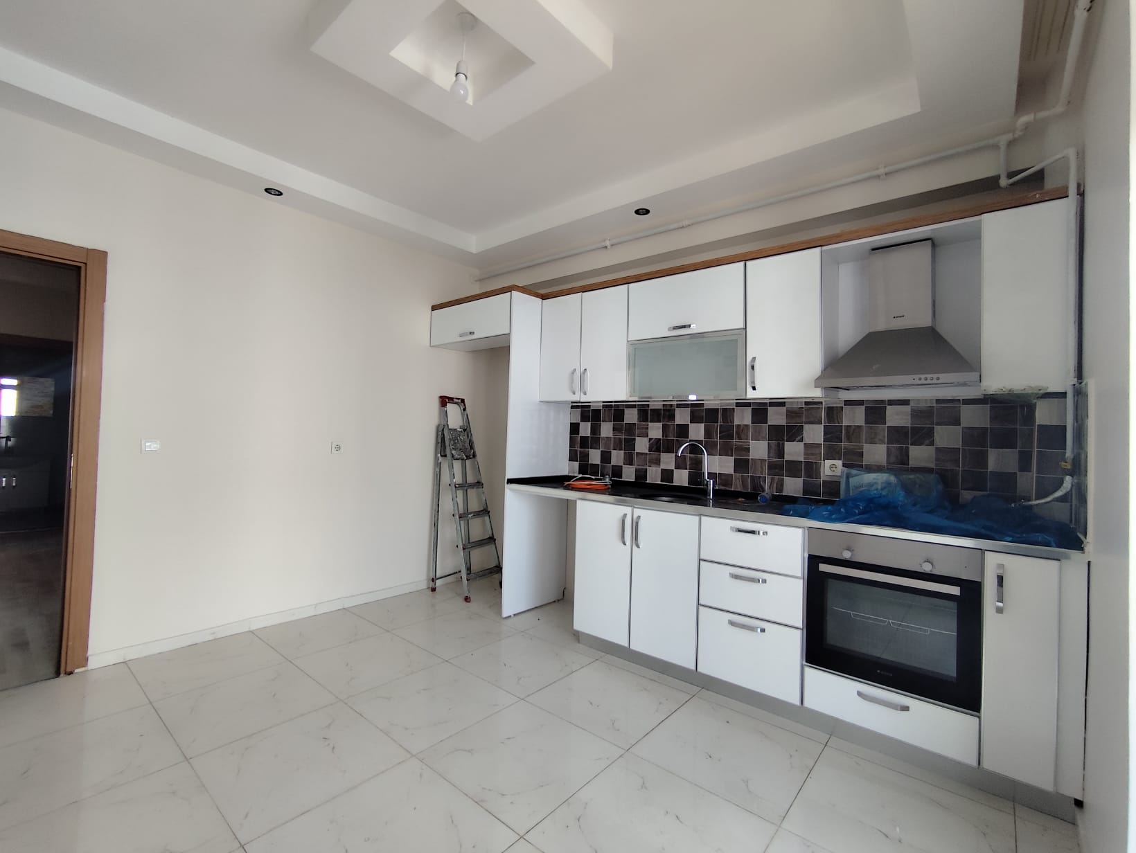 YENİŞEHİR FABRİKA MAHALLESİNDE 3+1 KİRALIK LÜKS DAİRE