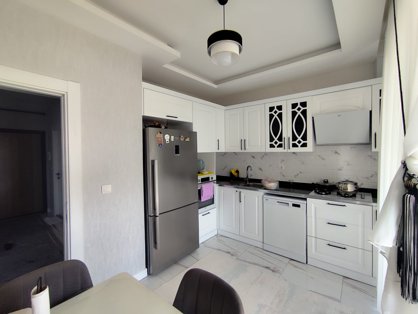 ÜÇKUYULARIN EN GÖZDE YERİNDE SATILIK 2+1 LÜKS SIFIR DAİRE